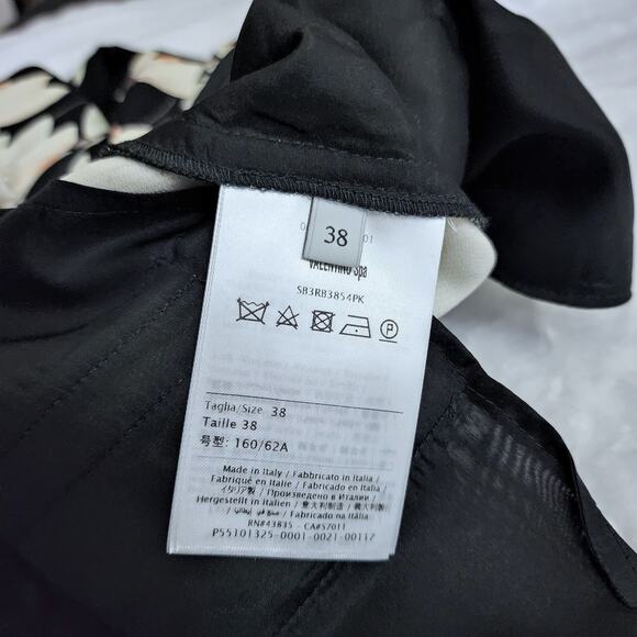 Valentino Snowdrop Crepe Couture Floral Trousers | Sizes XS & M | MSRP $2200 - Picture 8 of 13